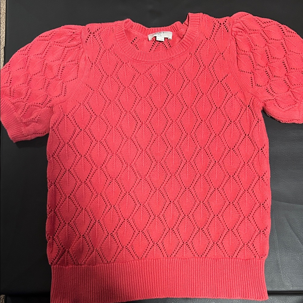 Short sleeve sweater size small